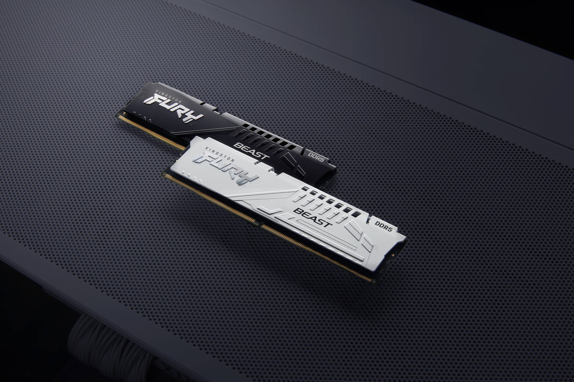 Product gallery prod_01KTKDK5K8MMA5YWAC323V40P2-5